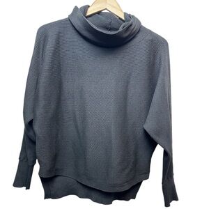 Work Hall Turtleneck Sweater sz 1 size